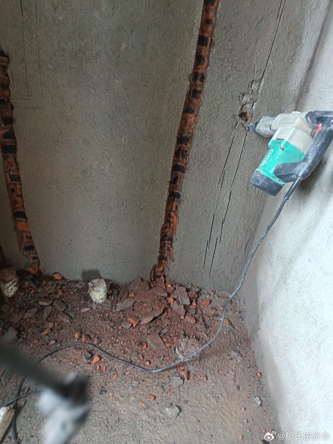 早上好！感谢爱国者对本人事业的支持！打倒修正主义，还其郎郎乾坤！唐朝不是李朝，宋