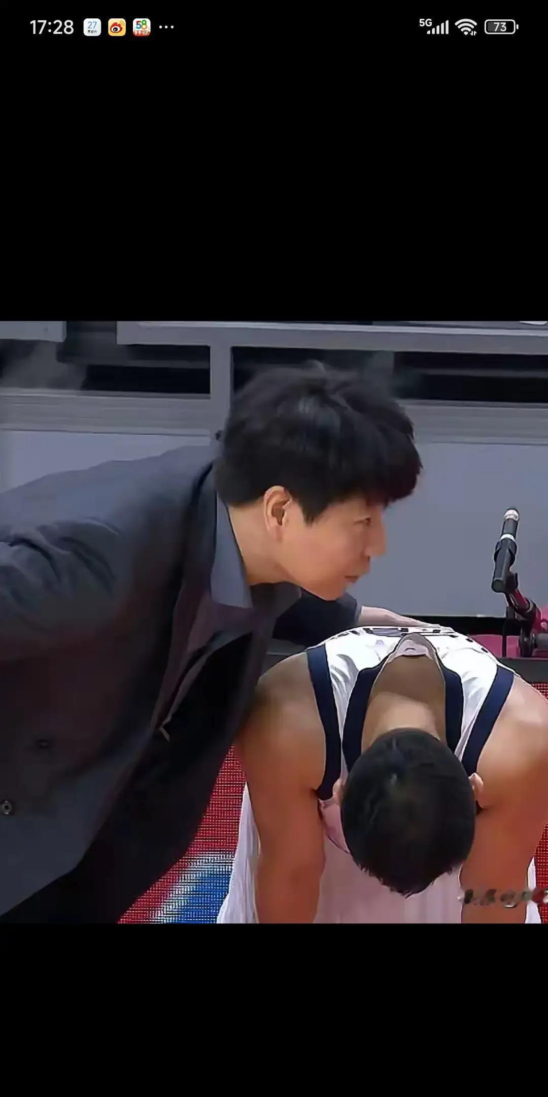 顶薪球员，全场0分。这不是剧本，是昨晚山东队最扎心的现实。
 
高诗岩三分线外6