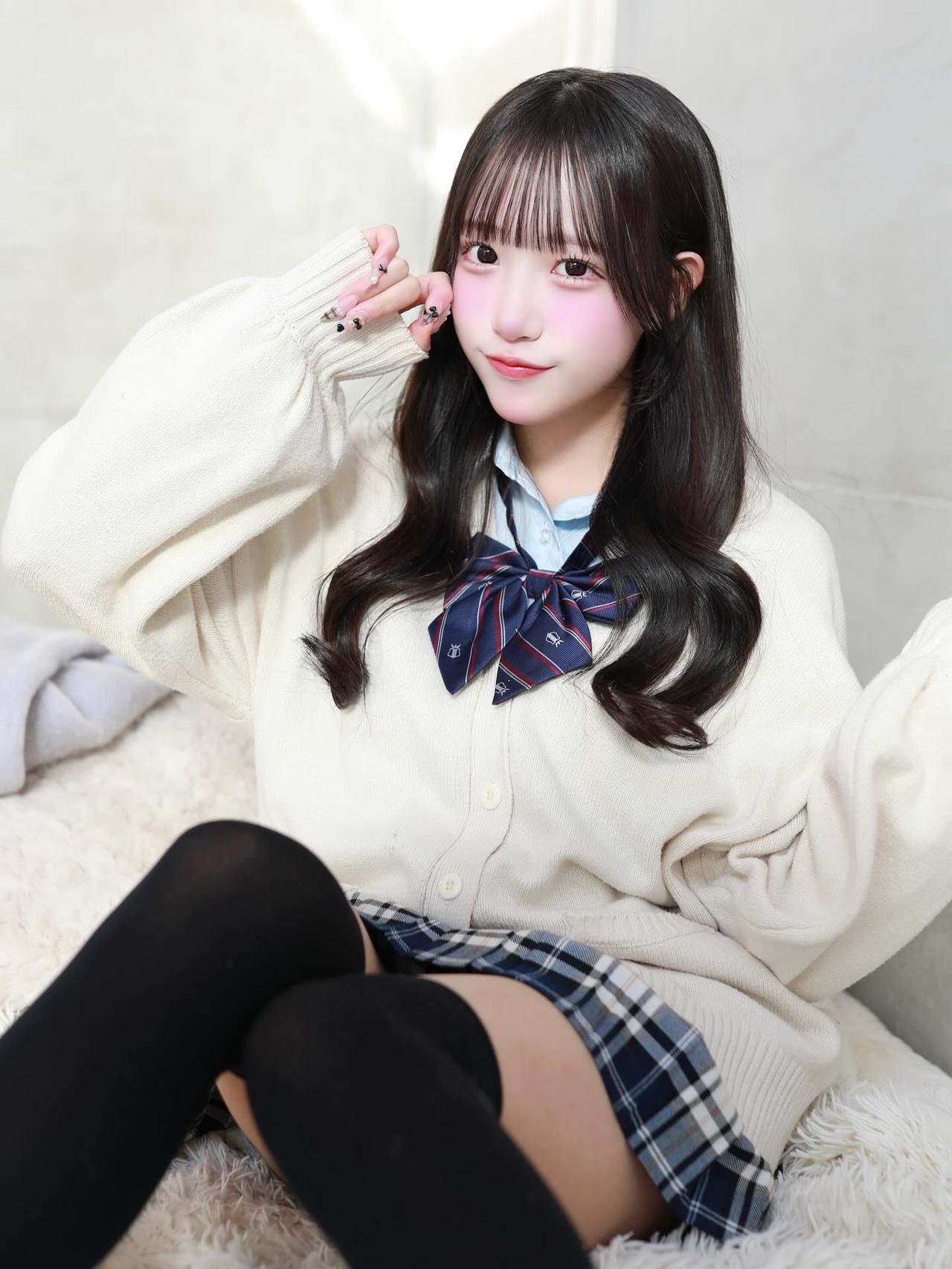 晒图笔记大赛甜美少女风，毛衣+校服领结，可爱到爆！💕