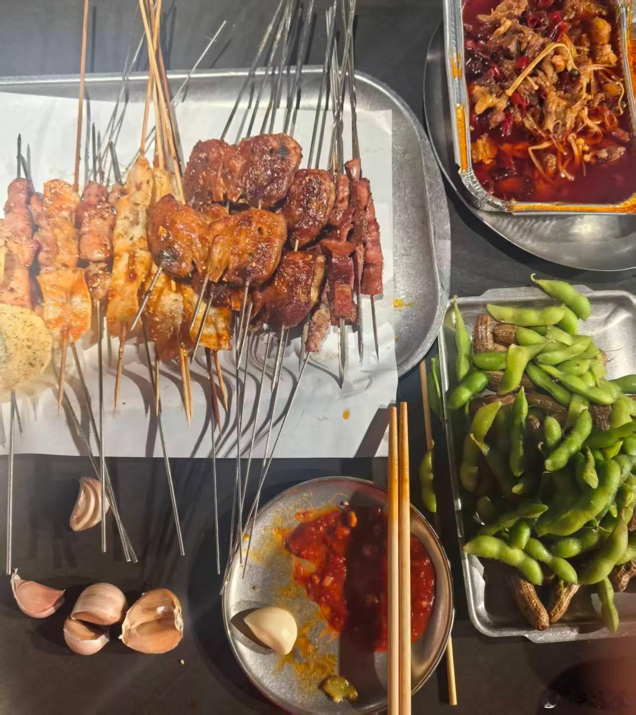 一张图证明我来过这里锦州的夜市 锦州·锦州烧烤行业协会