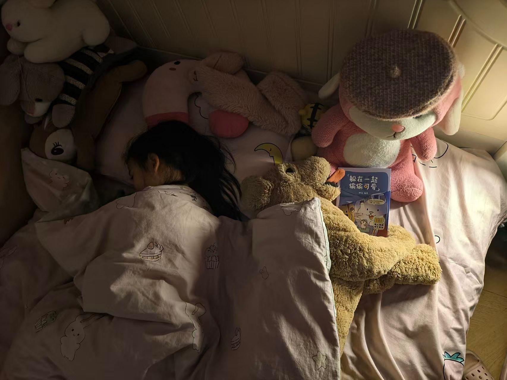 有话要说。一直觉得自己能画小漫画取悦自己，这已经是很幸福的事。 至于在...