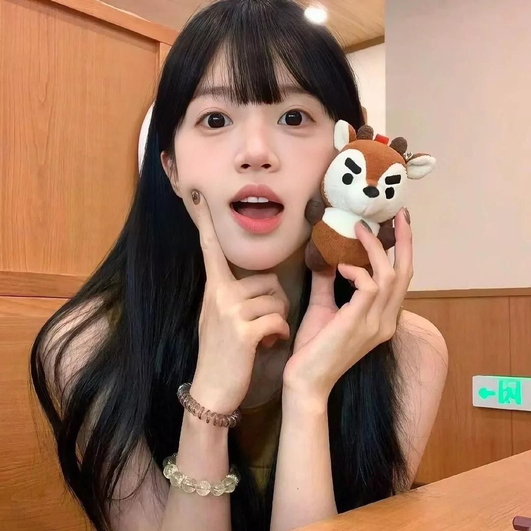 萌宠相伴，可爱瞬间！萌宠 萌宠随手拍 萌宠相拥 萌宠同框照 萌宠相伴 萌宠治愈氛