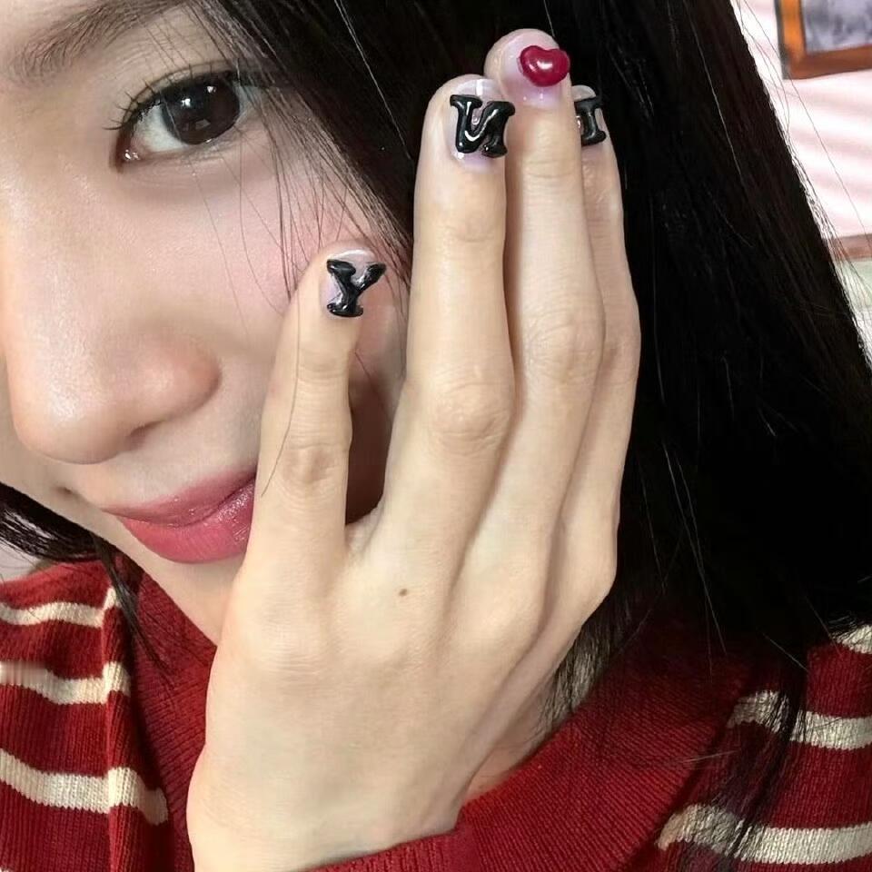 kimjisoo 💓金智秀心动初恋 🐰金智秀幸福指数103% “生活中总会有