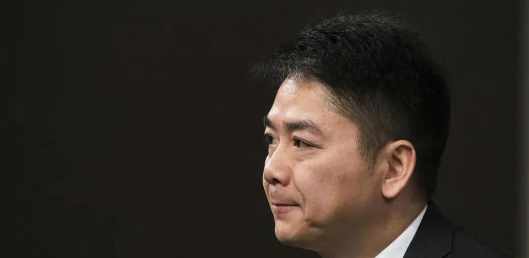 有传闻刘强东想要挖董宇辉，这是真是假呀

感觉不错，建议董宇辉去，京东实力比新东