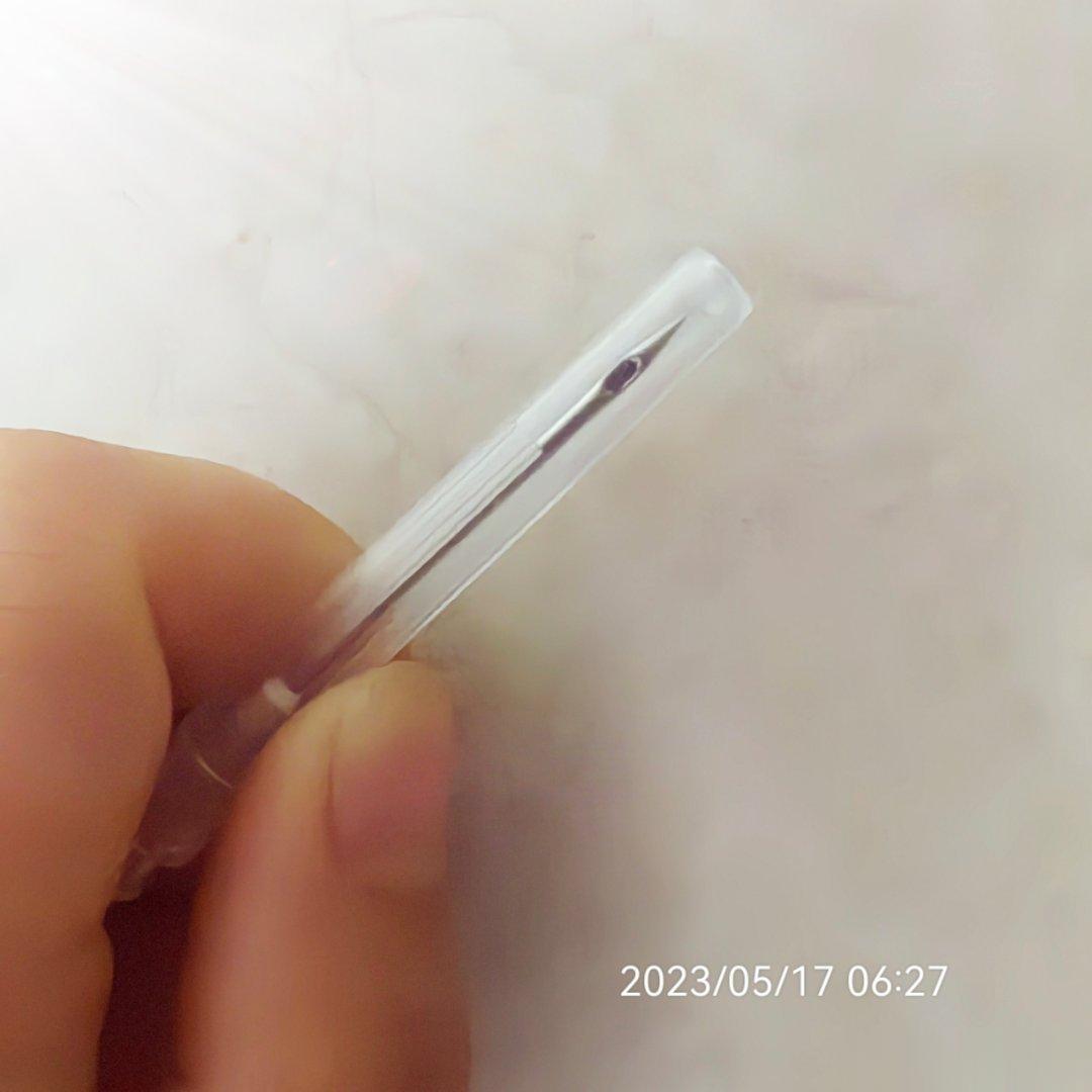低头，春未尽，抬头，夏初临。愿美好不早不晚，生活不慌不忙。慢品人间烟火色，闲观人