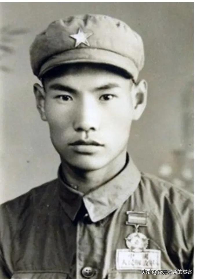 陈景峰，河北省蓟县人，1926年4月出生，1947年2月参军，独立5旅，改编四野