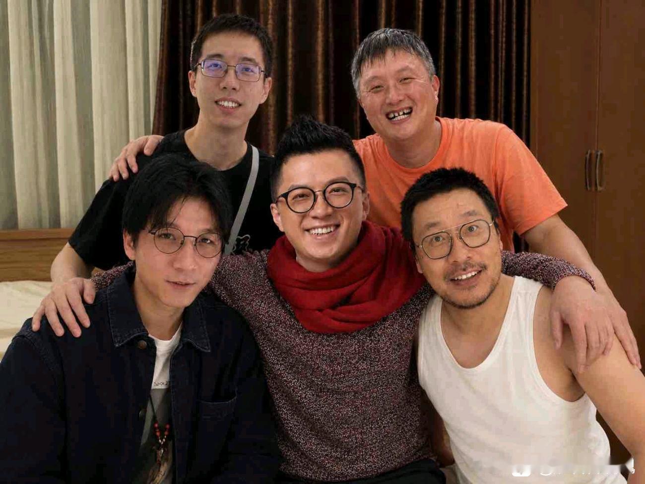 炉石传说 此生有机会看到这五人同框吗？ ​​​