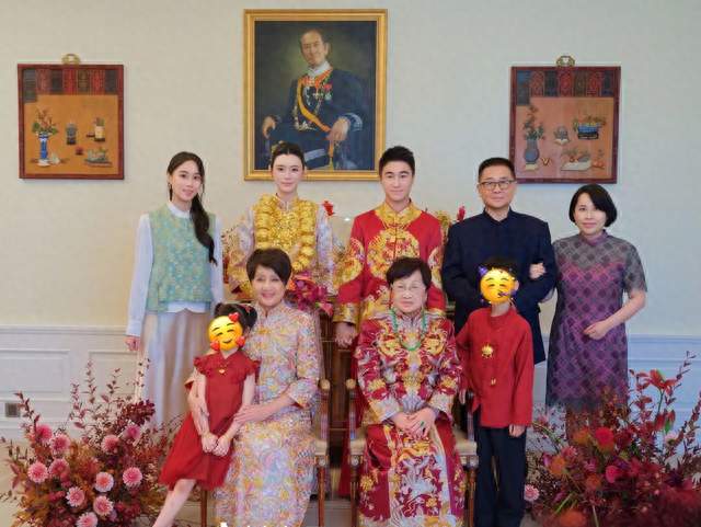 赌王家族最齐全家福！奚梦瑶一身黄金嫁衣，四代同堂的体面