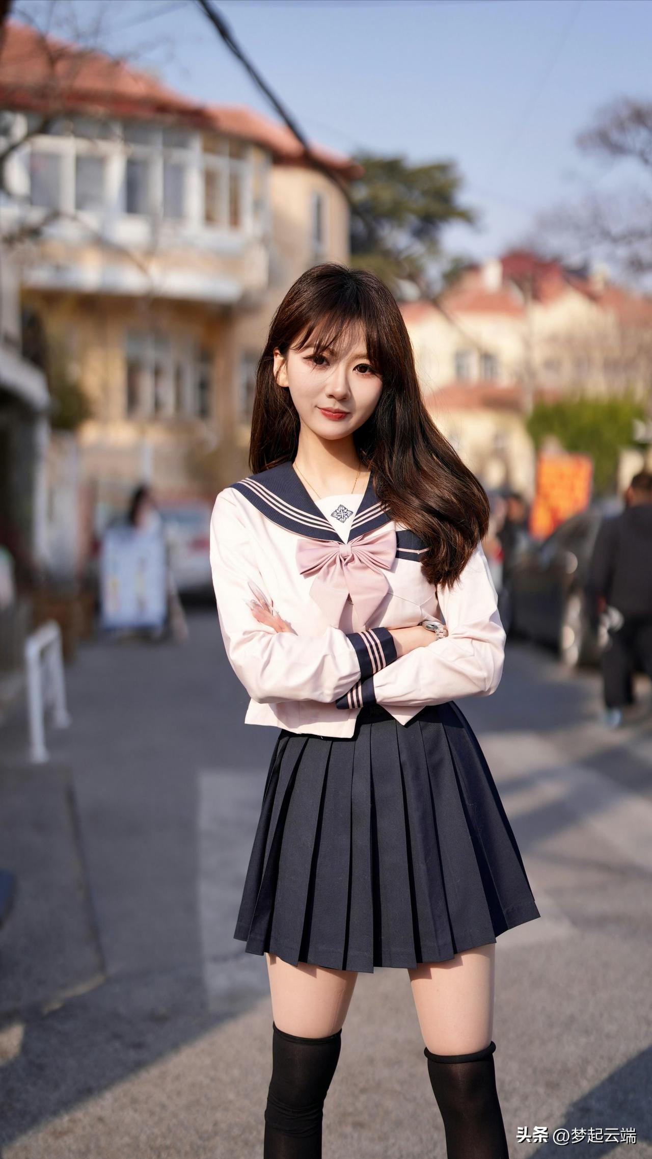 校园少女风，甜美与酷感的完美结合！💖📸