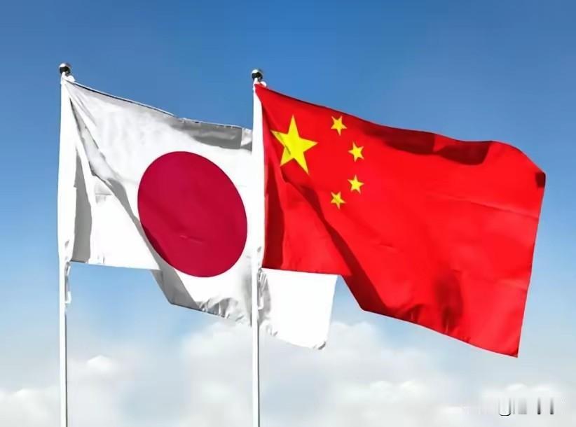 高市早苗“变了”，口气不一样了，“变软了”，说年底要来深圳了。7月27号在东京，
