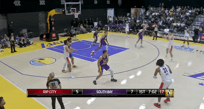 投不进！今天杨瀚森三分依旧没开！
在今天NBA发展联盟G联赛撕裂之城混音对阵南湾