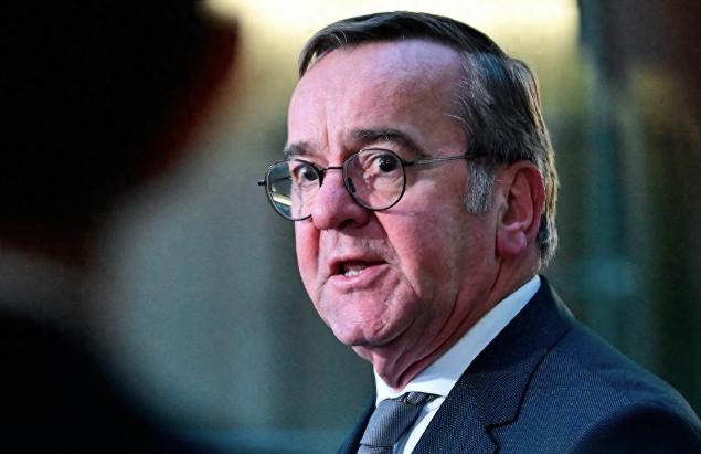 反转来了，德国防部长改口：不相信俄罗斯能和北约开打，是怕了吗。德国国防部长皮斯托