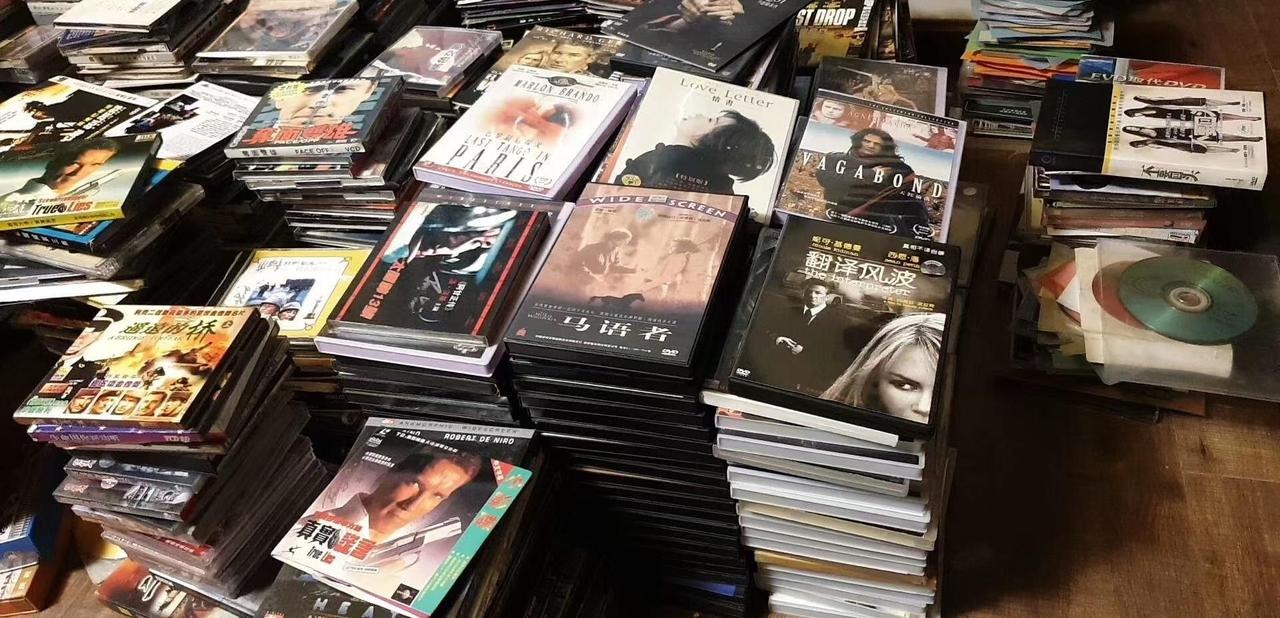 实话，只爱看长片，还是光碟那种，家里上千部，微短剧欣赏不来。
图文原创：纪录片导