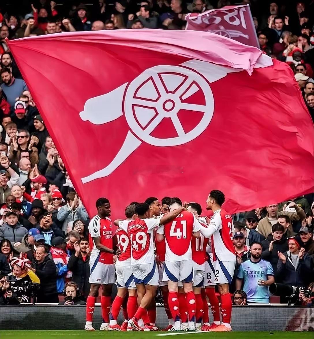 约克雷斯：阿帅，怎么感觉阿森纳1-0纽卡斯尔联，你还挥拳庆祝，还以为夺冠了呢？！