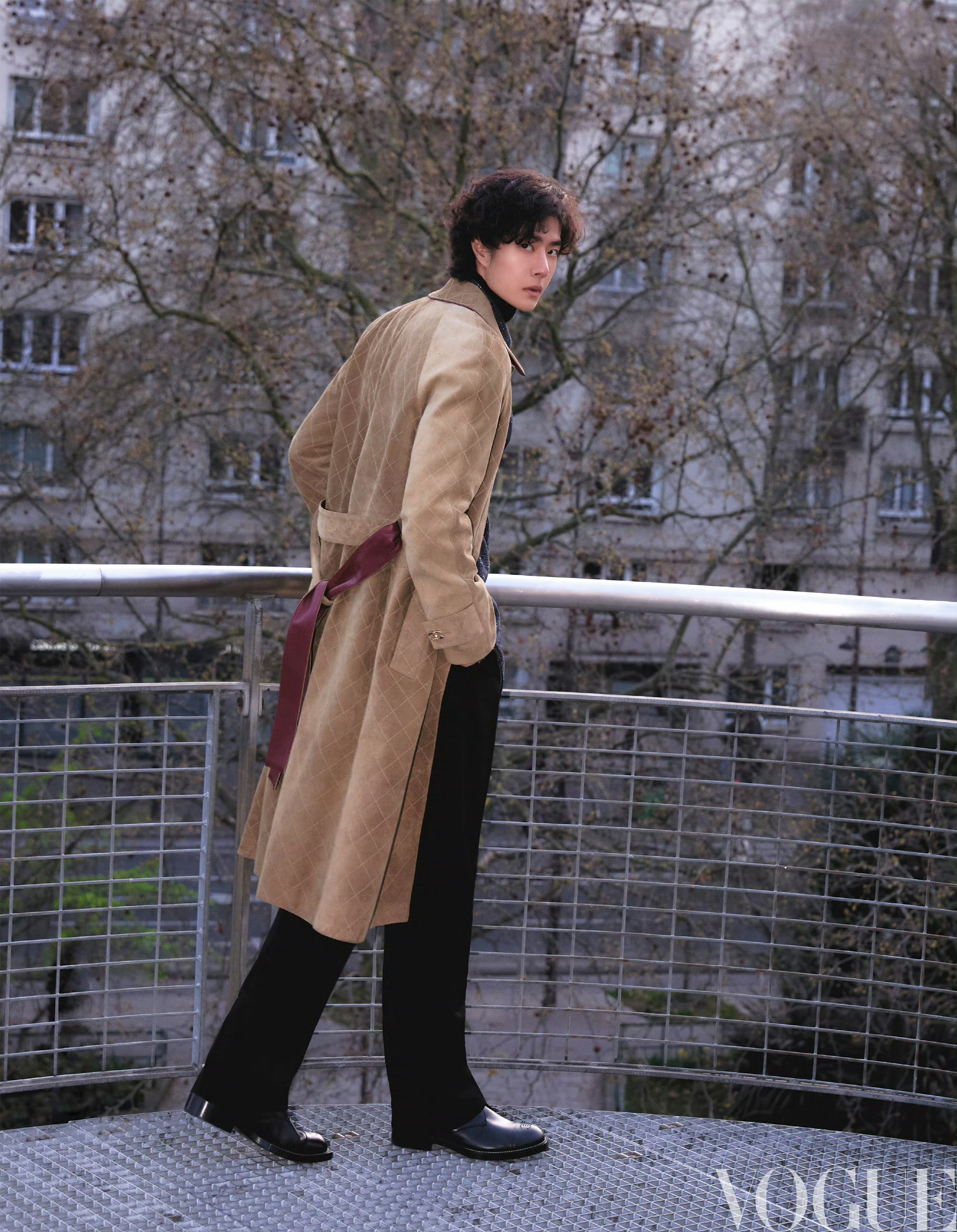 VOGUE拍的王一博夯爆了 VOGUE拍的王一博夯爆了！出席香奈儿2026秋冬系