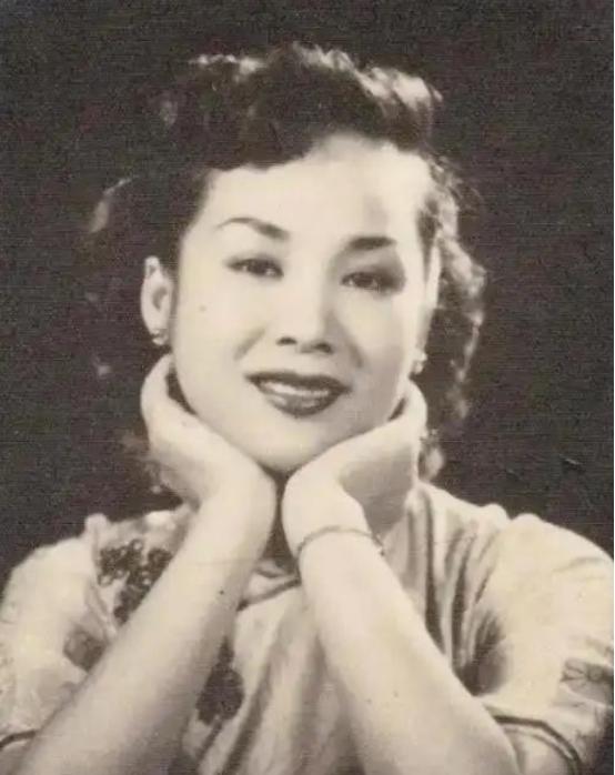 1936年，21岁嫁军阀做三姨太，5个弟弟却全是共产党；1948年她暗中送情报，