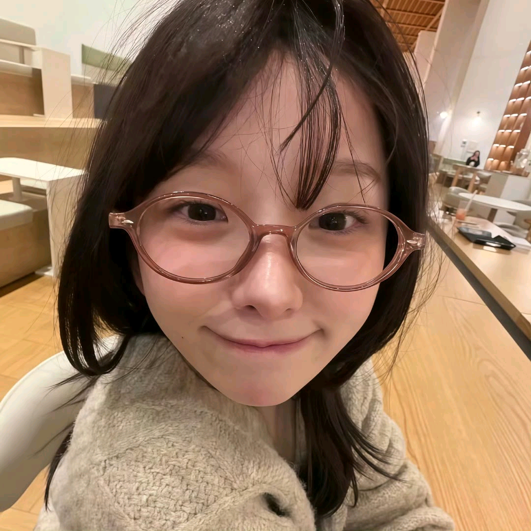 头像*·˚📖﹆ 