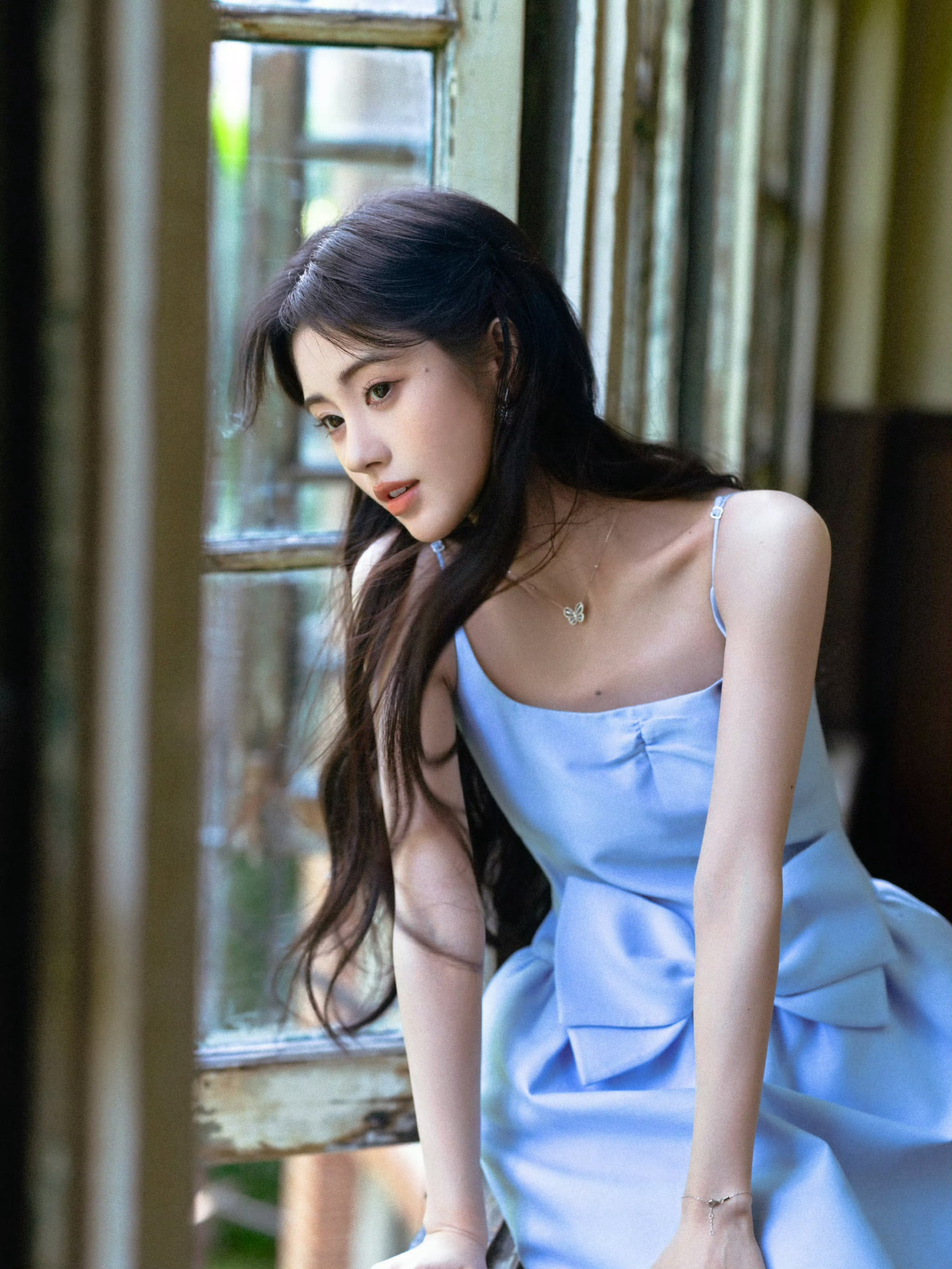 鞠婧祎  jjy鞠婧祎万花世界 jjy鞠婧祎苏绿夏“你要跑起来 这样耳朵里才全是