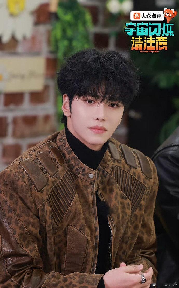 宇宙闪烁请注意2原班人马回归我的电子榨菜来了，犹记得第一季得大家带来了好多出圈名