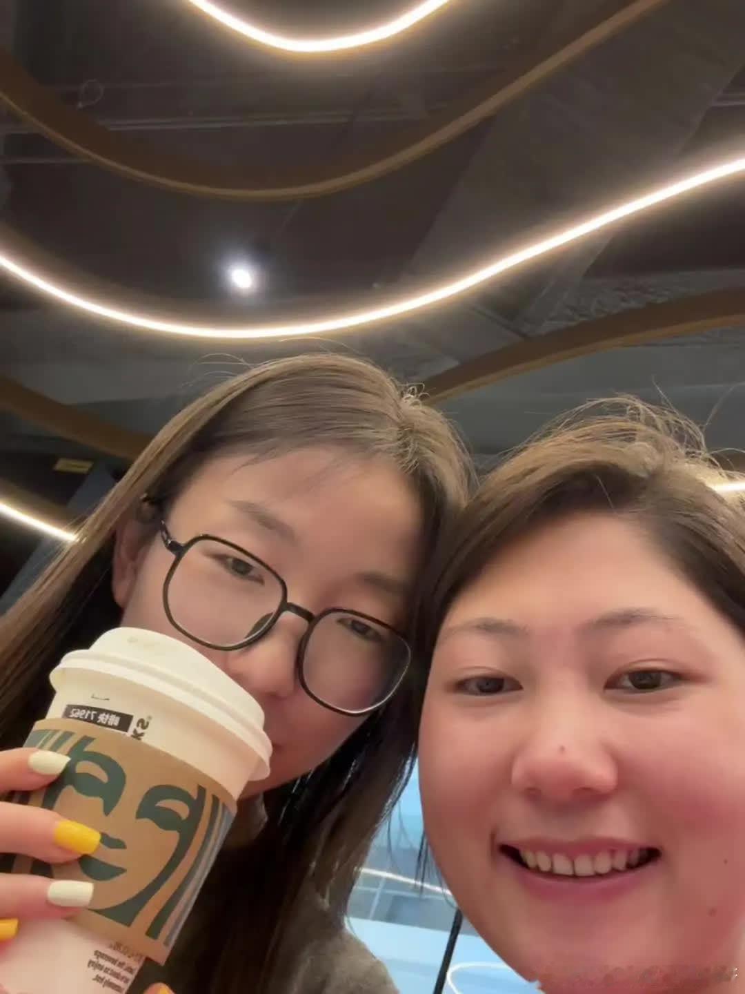 舍不得尿尿，怎么办搞笑