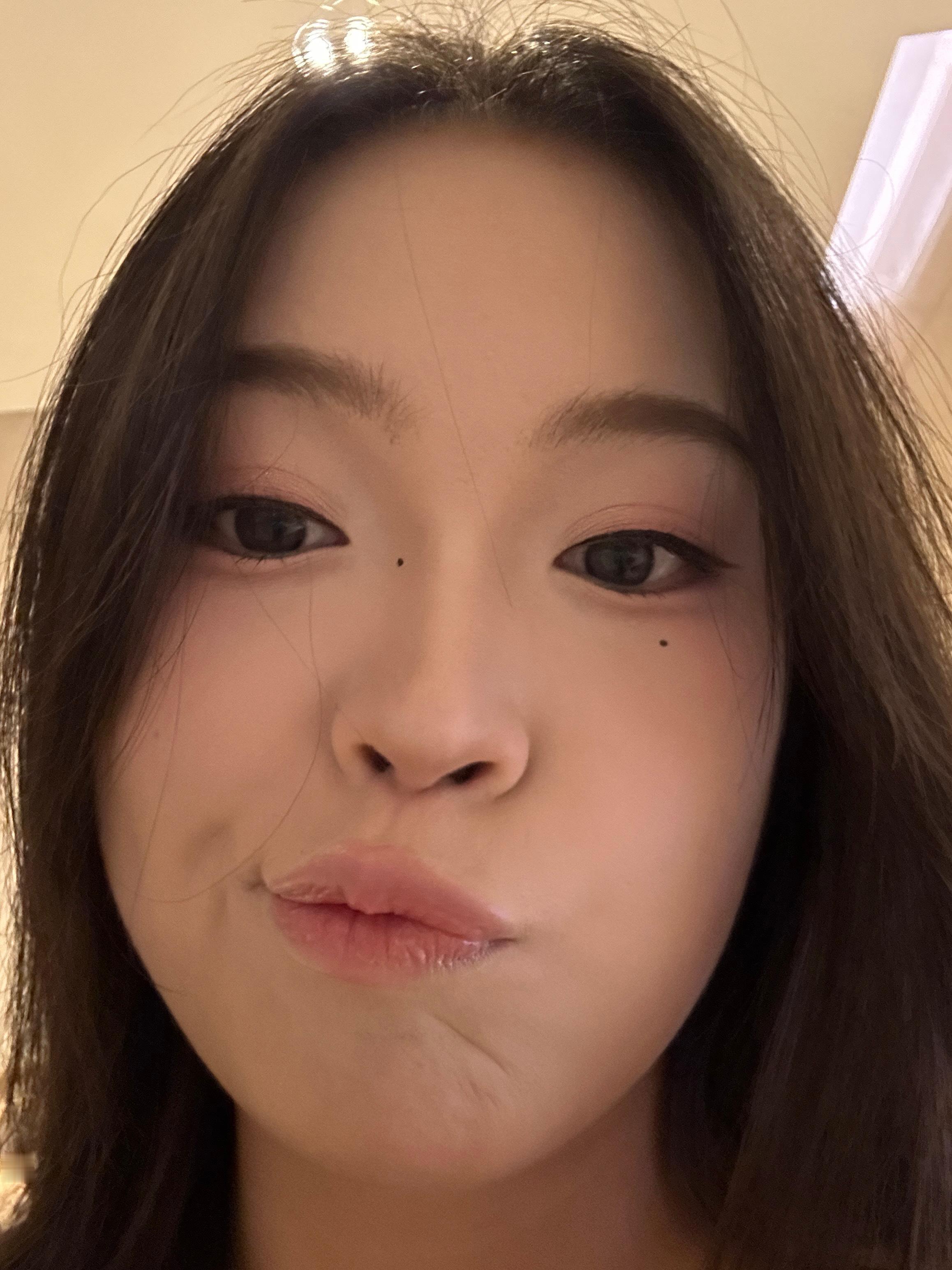 有没有老婆给我安排一下飞鸟的返图。飞鸟宝蓝色也是有p6的比基尼两件套和一双袜子的