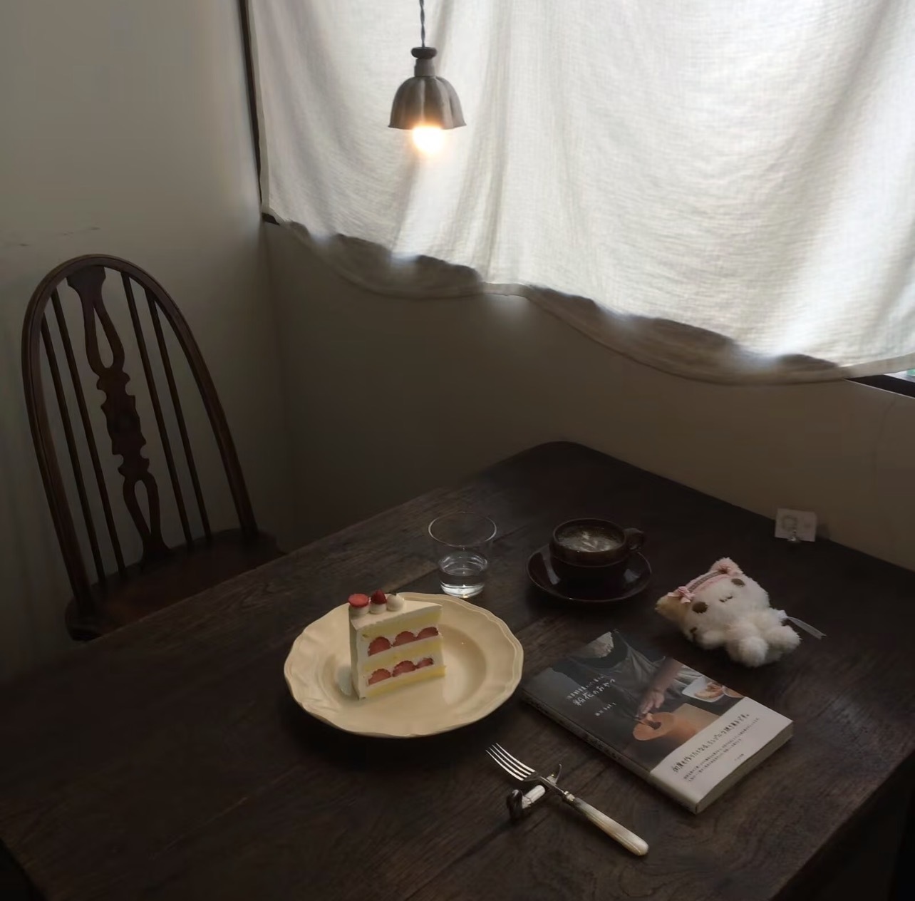 -𝐒𝐇𝐀𝐑𝐄｜IAN郑伊安头像背景图搭配 ⸝⸝🤍꙳🐈◟🍨。 