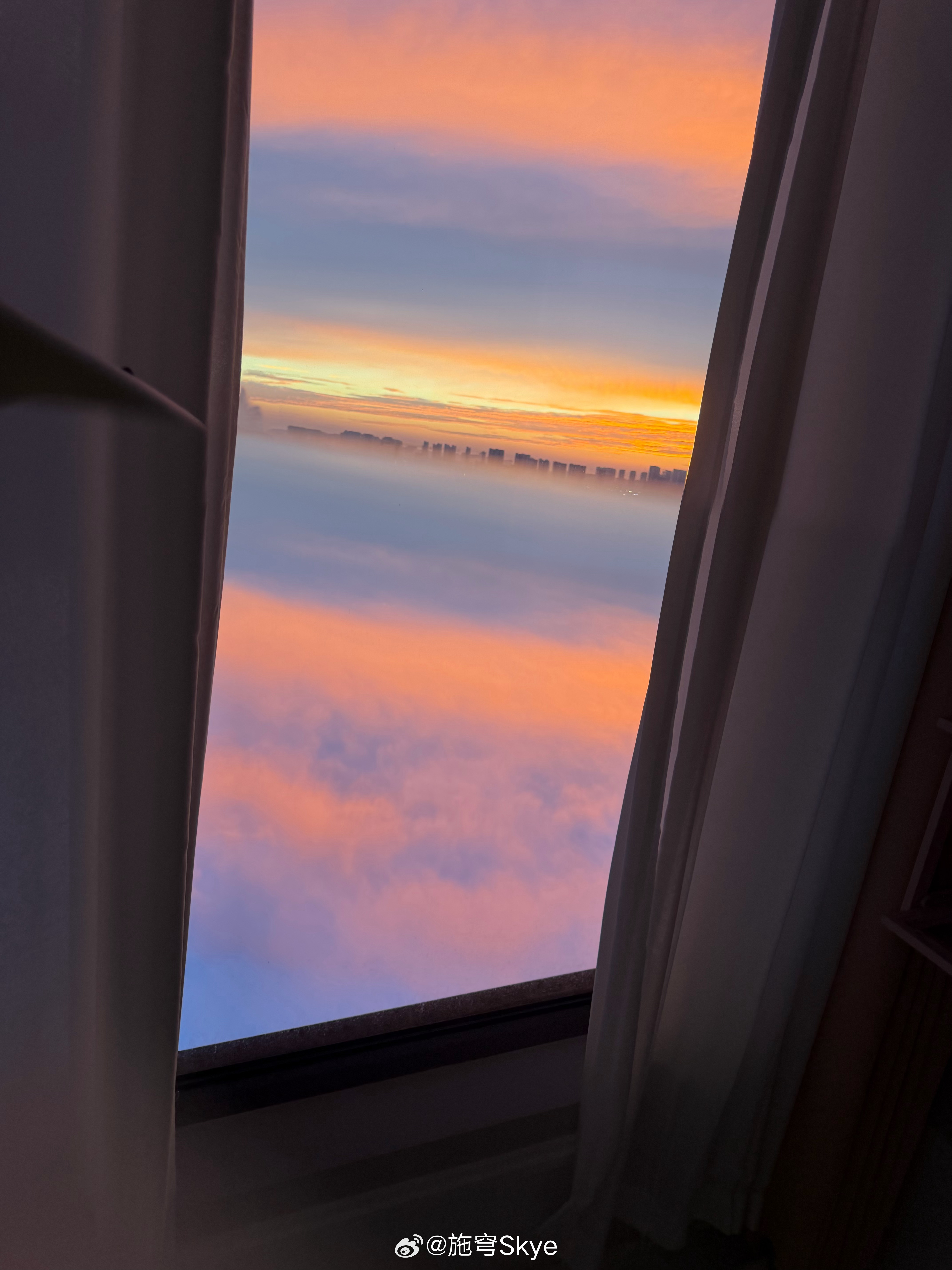 🌇 