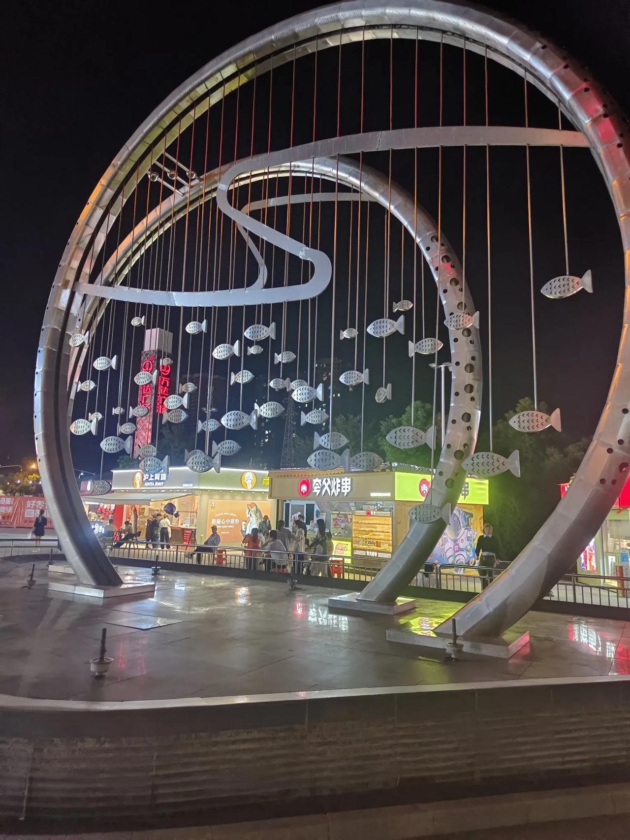 已经有不少房东对房价的观点从原来的上涨变成了下跌了。

哪怕这些房东还是北京、上