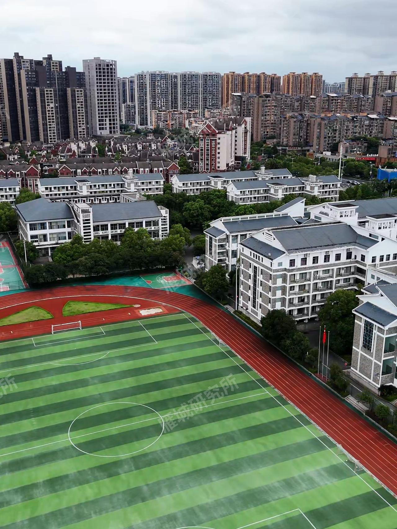 衡阳市2026年秋假来了

衡阳家长注意啦！衡阳市2026年义务教育阶段要放秋假