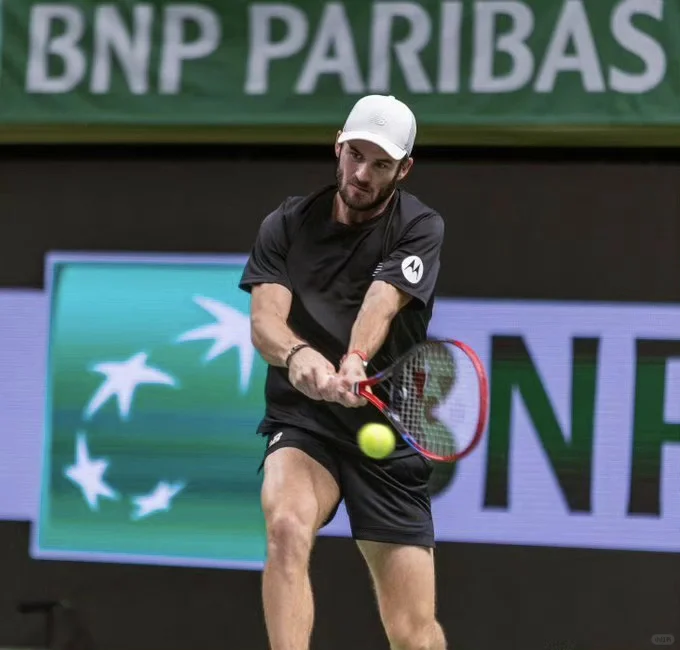 美国小帅保罗斩获赛季第三冠🏆