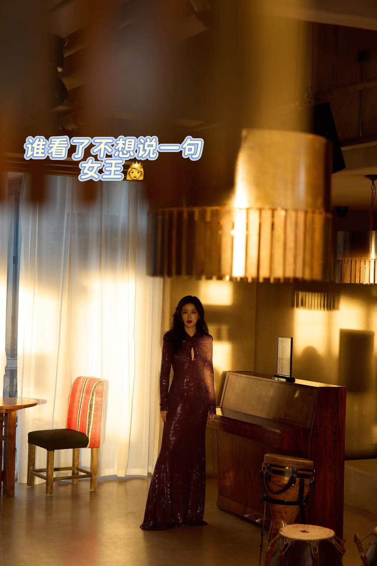 朱珠朱珠内娱收藏主理人 看了«蜜语纪»之后，才发现原来朱珠这么美，没想到的是眼光