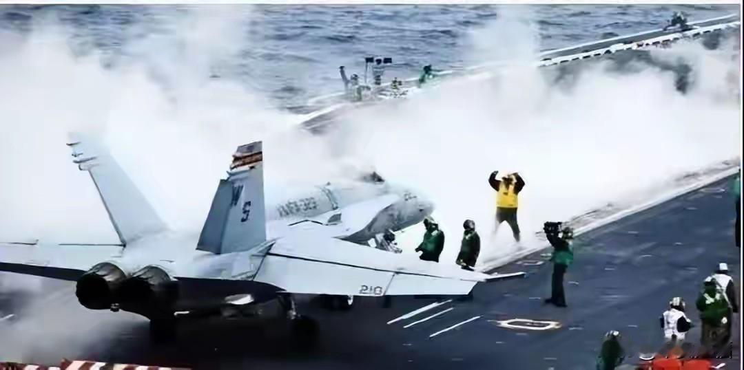 美国航母要重回蒸汽弹射时代！那中国福建舰咋办？
 
美国航母要重回蒸汽弹射时代！