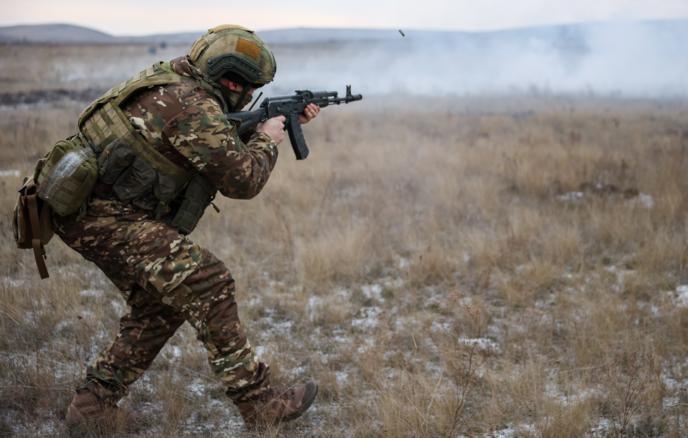 米罗诺夫提议为特别军事行动退伍军人建立三级保障体系
 
公正俄罗斯党领导人表示，