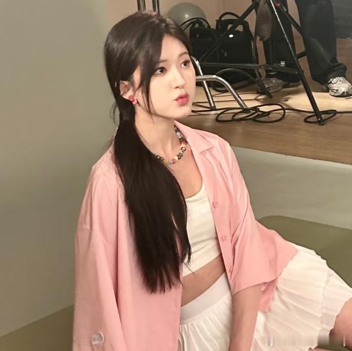赵露思 zls赵露思许我耀眼 zls赵露思许妍"敬你恣意蔓生的野心敬你永无止尽的