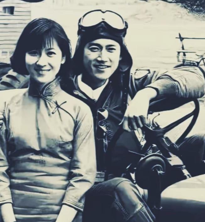 1938年，陈怀民击落了一架敌机后，被另外5架敌机包围，见突围无望，他撞向日本战