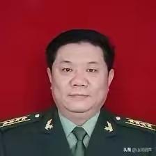 1985年，老山前线，17岁战士顾克路，被越军炮弹炸成“两截”，副连长孙兆群大喊