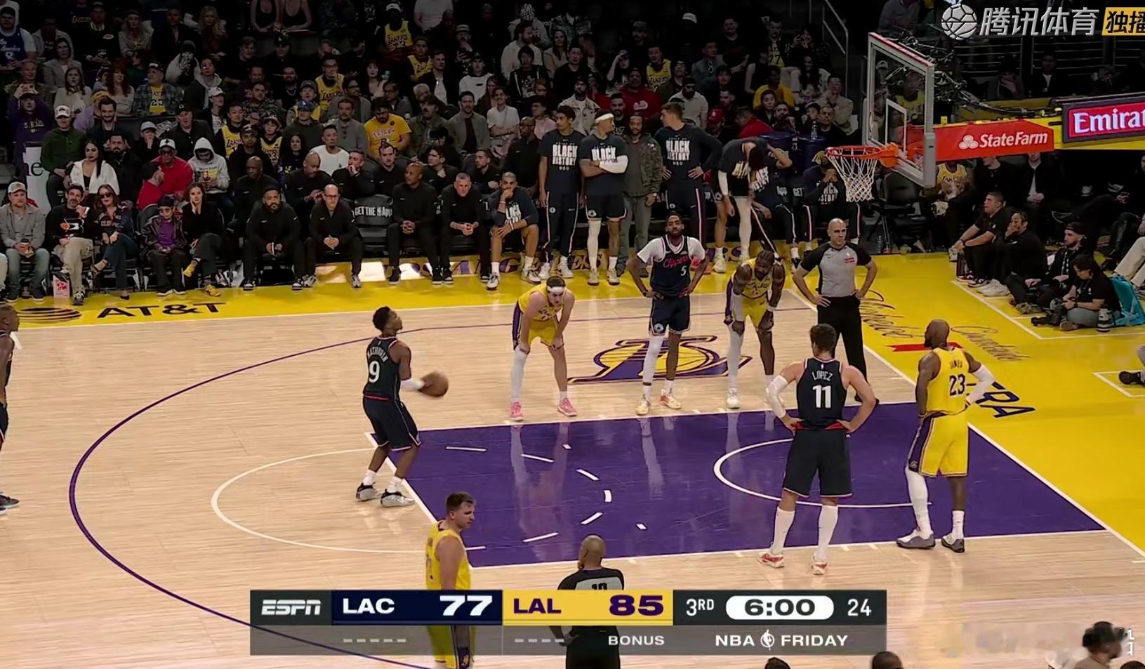 马哥今天罚球有点拉！体育ai过大年