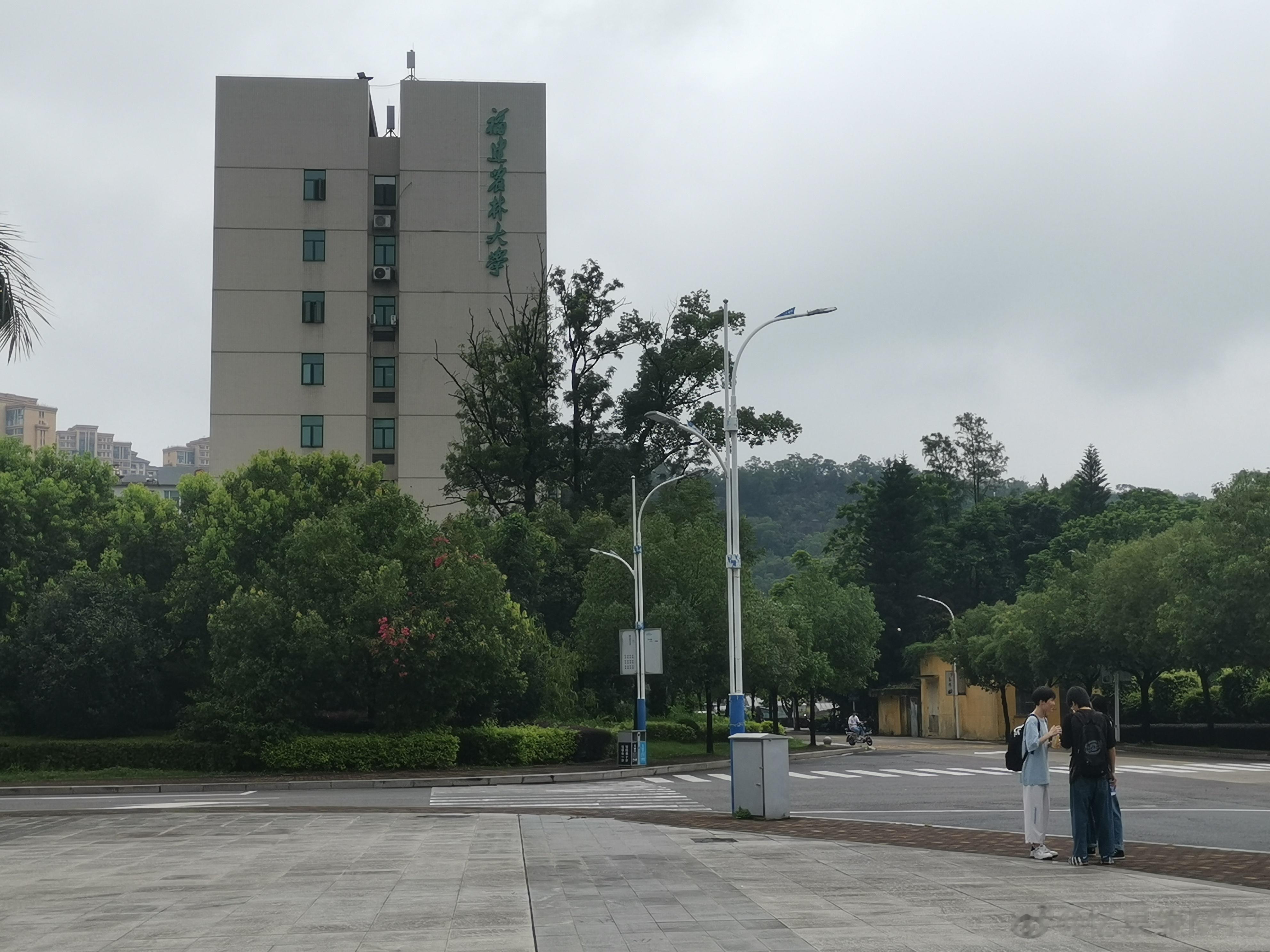 为什么“尿毒症”越来越多？医生忠告：5种习惯不要有，有则改掉！1、饮食不规律：饮