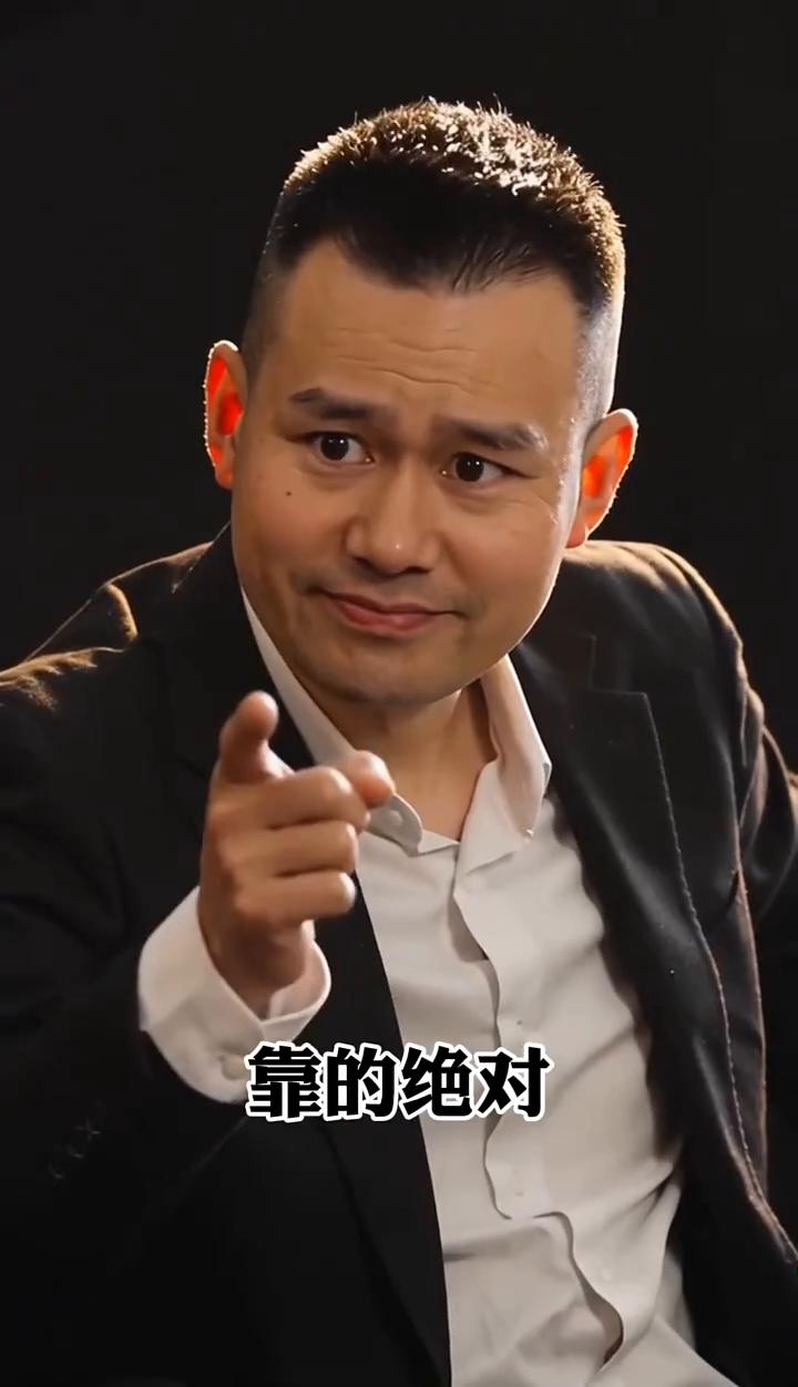 靠什么能够白头偕老？
你信不信夫妻能白头偕老走完一生的，靠的绝对不是爱情，而是人