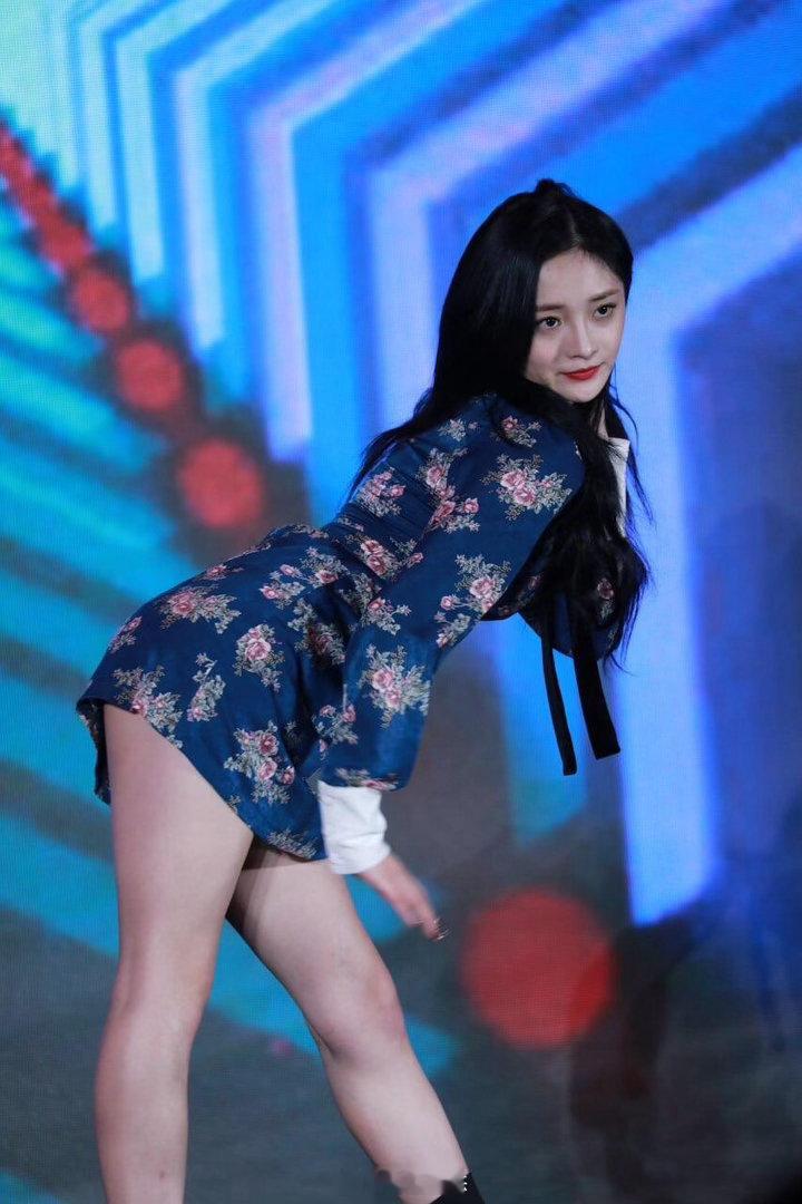 周洁琼臀好翘 