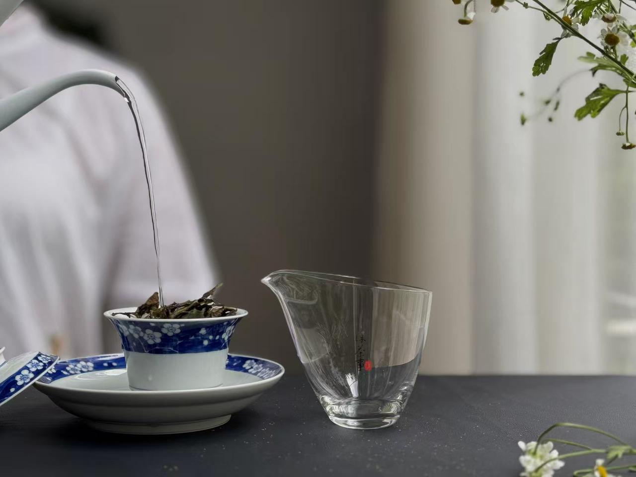 点茶为什么爆火了一阵又不流行了？
茶友们自己试过一次就清楚了，点茶虽然有新鲜感、