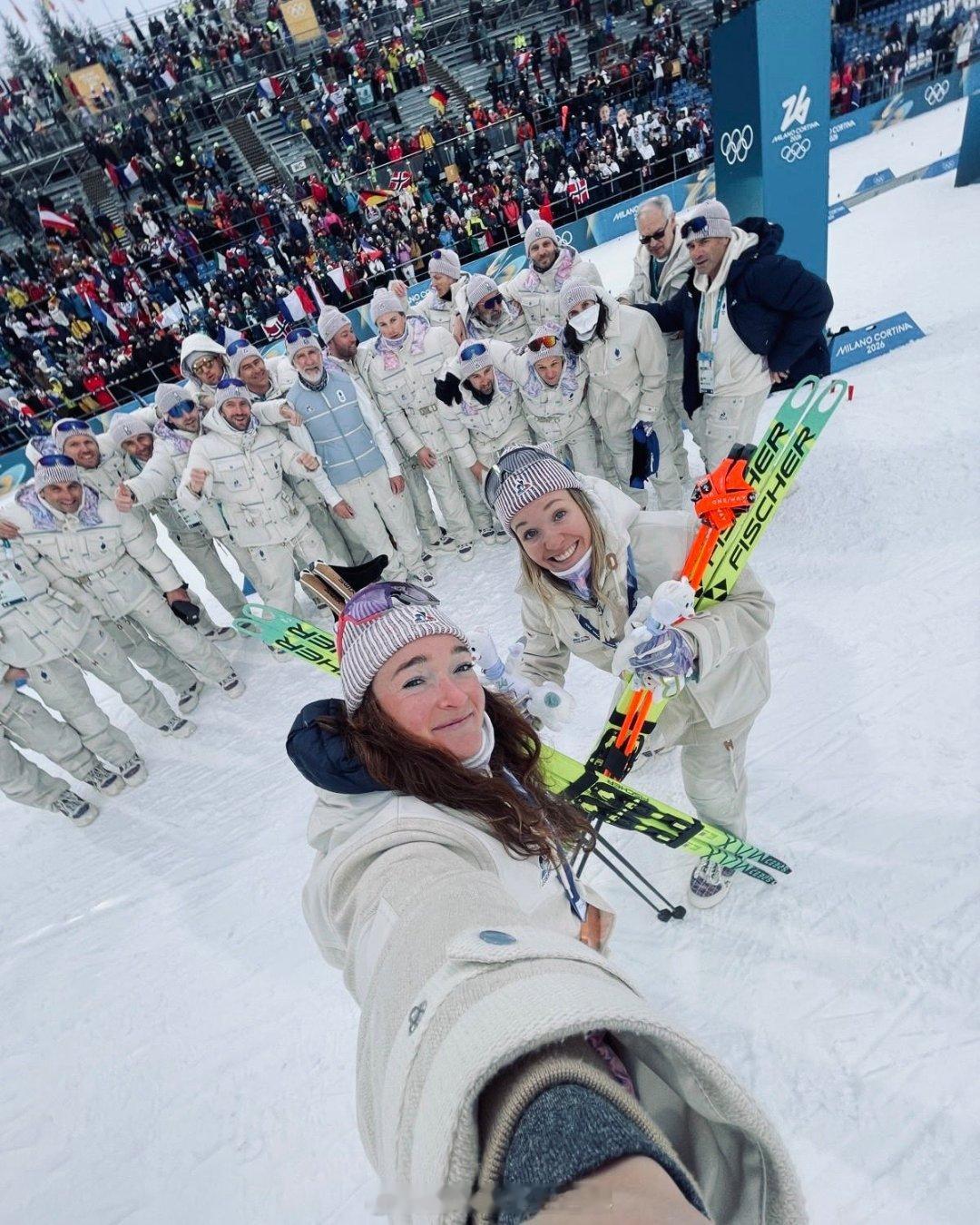 2026米兰冬奥会 🚀 法国目前已斩获 10 枚奖牌，成绩明显好于往届同期表现