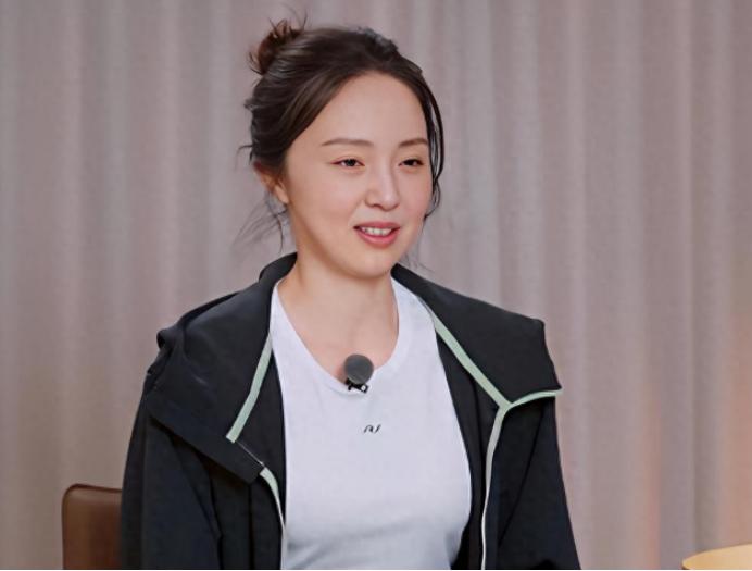 不开心就去看董璇抖音评论区，全是笑料，网友的嘴一个比一个毒辣
 
董璇的第二次婚
