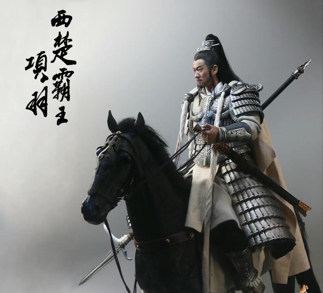 项羽是极致的暴力美学与英雄主义化身。巨鹿之战破釜沉舟，那是他战神地位的巅峰；但他