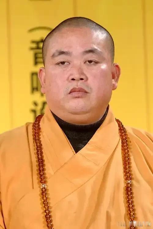 释永信原以为24年大牢便是收场，谁曾想48小时后，另一场公道审判将他死死定格在历