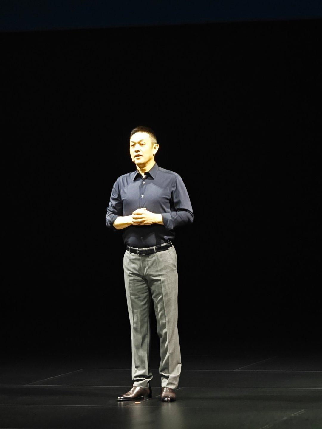 斌哥今天的商务感  大家都在说：“斌哥今天这么商务吗”🤔🤔哈哈😁 