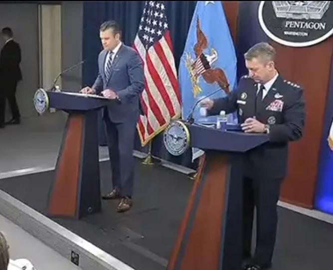 美国防部长这话可真是离谱到家了。美军每年都该拿诺贝尔和平奖？这逻辑让人看不懂。全