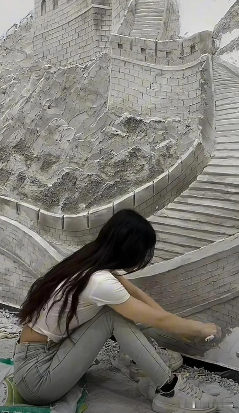 哥，你家砌墙吗？带长城浮雕的那种