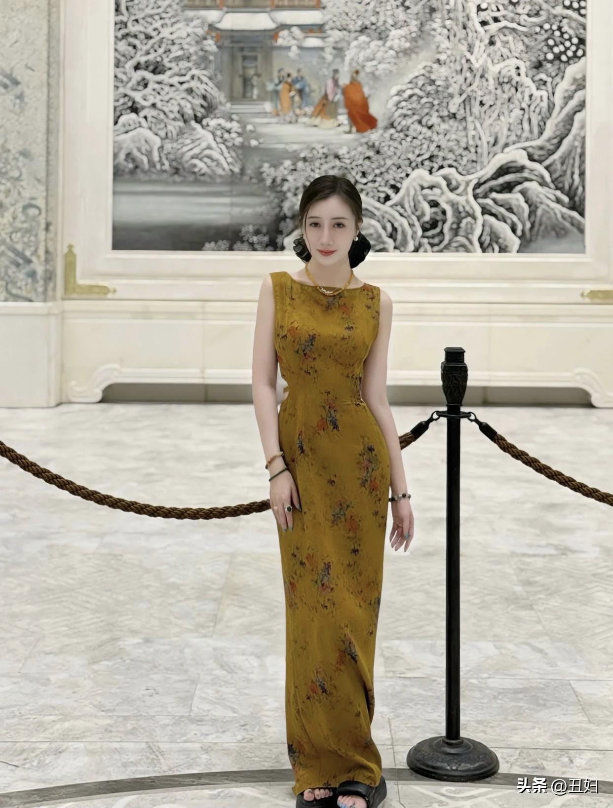 你觉得自然系美人美在哪？自然系美人的气质也是由内而外散发的，她们穿着简约舒适，步