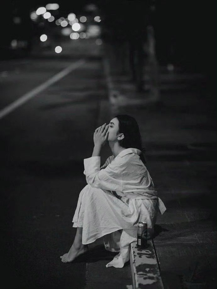 人间，过来，亲我一下。世界，别睡，等我回来。——张子选 